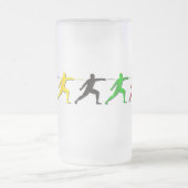 メンズアスリートレディーススポーツを囲っているEpeeのFencers フロストグラスビールジョッキ (中央)