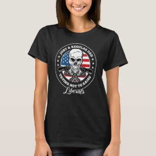 メンズアメリカ国旗の定期的なパパはライバーを上げようとしない Tシャツ