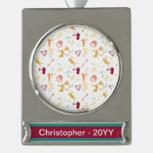 メンズアーチェリー – 男の子の弓と矢のパターン シルバープレートバナーオーナメント (正面)