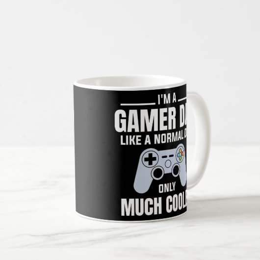 メンズゲーマーパパのような通常のパパ – ビデオゲームの怒り コーヒーマグカップ (正面右)