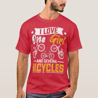 メンズサイクリストは女の子と自転車を愛しているM Tシャツ