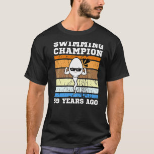 メンズスイミングチャンピオン59年前に最も速い精子 Tシャツ