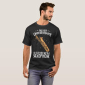 メンズバリトンサクソフォン老人サキソフォン Tシャツ (正面フル)