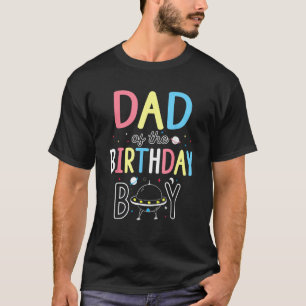 メンズパパの誕生日ボーイアウタースペースUFOテーマ Tシャツ