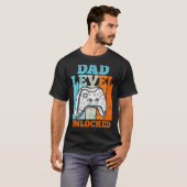 メンズパパレベルアンロック父になるDaddy 2023 2 Tシャツ (正面フル)
