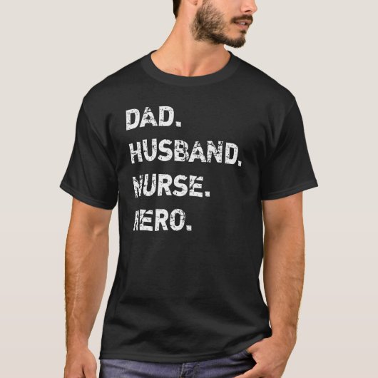 メンズパパ夫ナースRN LPN CNA看護ヒーロープロ Tシャツ (正面)