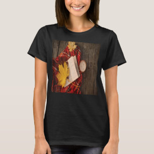 メンズプレイド秋の紅葉本キャンドル Tシャツ