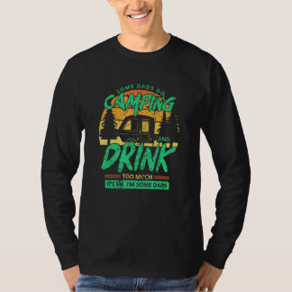 メンズ一部のパパは、多くのパパファにキャンプや飲み物に行く Tシャツ