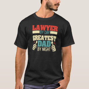 メンズ弁護士バイデイ素晴らしパパバイナイト Tシャツ