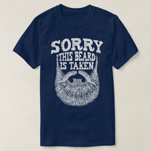 メンズ彼の髭は赤ひげ恋人の顔を申し訳ない Tシャツ (デザイン正面)