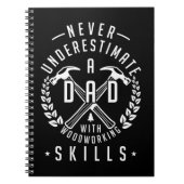 メンズ決して木工スキルとのパパを過小評価しない ノートブック (正面)