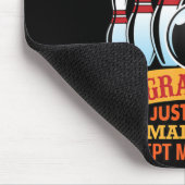 メンズ私は普通のグランパと同じようにボーリングのおじいさんだ マウスパッド (コーナー)