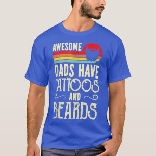 メンズ素晴らしパパは脂肪とアトゥーを持っておもしろいいる Tシャツ