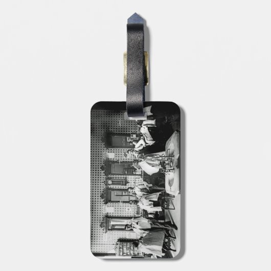 メンズ1890年代理容師ショップ理容師ヘアサロン写真 ラゲッジタグ (裏面縦)