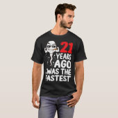 メンズ21歳の誕生日ガグドレス21年前の私は Tシャツ (正面フル)