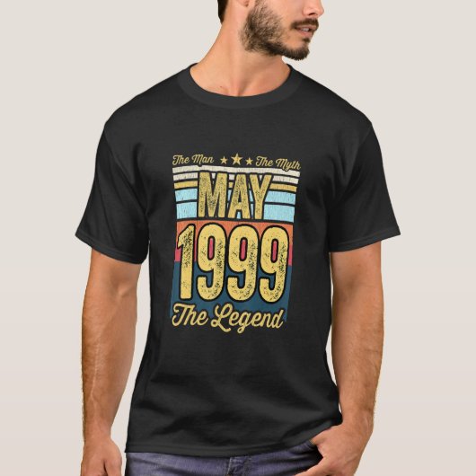 メンズ22誕生日男の神話の伝説は5月 Tシャツ (正面)