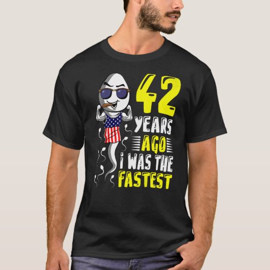 メンズ42年前、私は最速42誕生日だった Tシャツ (正面)
