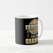 メンズ・マイ・お気に入りのピープルズがおじいちゃんと呼ぶカッコいいクリスマス コーヒーマグカップ (正面右)