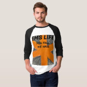 メンズEMTオレンジと生命のグラファイトスター Tシャツ (正面フル)
