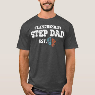 メンズStepDad est 2023妊娠に昇格すぐにt Tシャツ