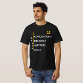 メンズTシャツ - フォーカスバイブ Tシャツ (正面フル)