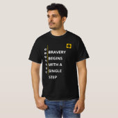 メンズTシャツ - 勇気のビブ Tシャツ (正面フル)