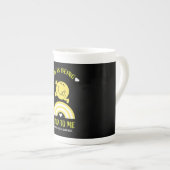 メンタルヘルスおもしろい認識度マグ ボーンチャイナマグカップ (正面右)