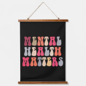 メンタルヘルスケアが重要な女性セラピスト 自閉症 吊り下げ型タペストリー (正面)