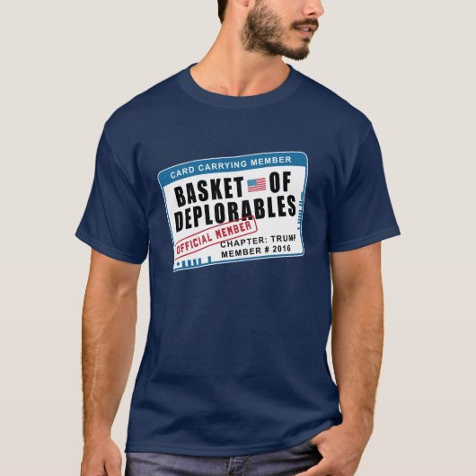 メンバーを運ぶDeplorablesカードのバスケット Tシャツ (正面)