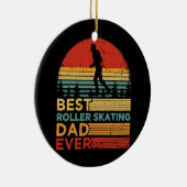 メンレトロヴィンテージ最高のローラスケートで滑るパパ セラミックオーナメント (右)