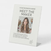 メーカーのミニマルな中小企業ニュートラルに会う 台座サイン (正面)