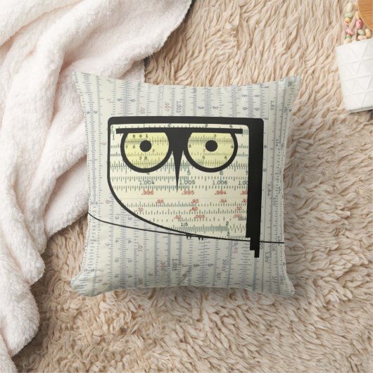 メートルフクロウの枕 クッション (ブランケット)
