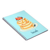 メープルシロップとフルーツとクリームが入ったふわふわのパンケーキ ノートブック (右側)