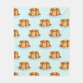 メープルシロップと水玉模様模様のパンケーキ フリースブランケット (正面)