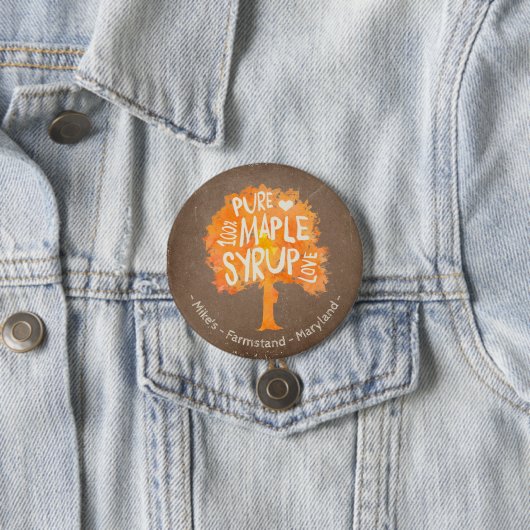 メープルシロップの木ボタンの文字を個人化して下さい 缶バッジ (インサイチュ)
