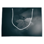 メープルリーフ自然写真 ラージペーパーバッグ (正面)