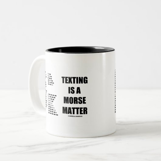 メールや文字を打つは死活問題である ツートーンマグカップ (正面左)