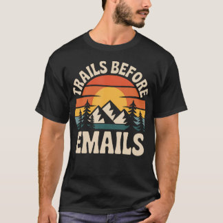 メールよりトレイルが先 冗談 Tシャツ
