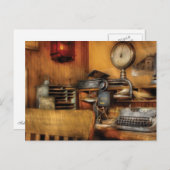 メールマン – オフィス内 ポストカード (正面/裏面)