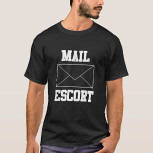 メール護衛おもしろい郵便運送業者 Tシャツ