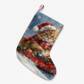 メーンクーンキャット・イン・スレッジ雪のクリスマス スモールクリスマスストッキング (正面 (吊り時))