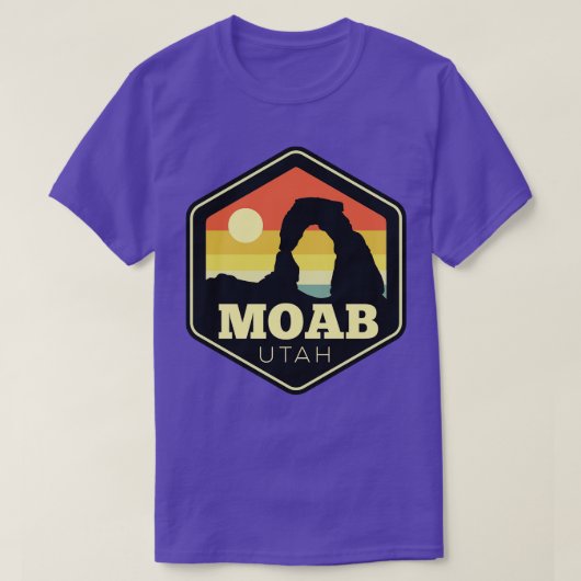 モアブアーチ六角の怒りのバッジ Tシャツ (デザイン正面)