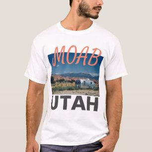 モアブ・ユタのトレーラー Tシャツ