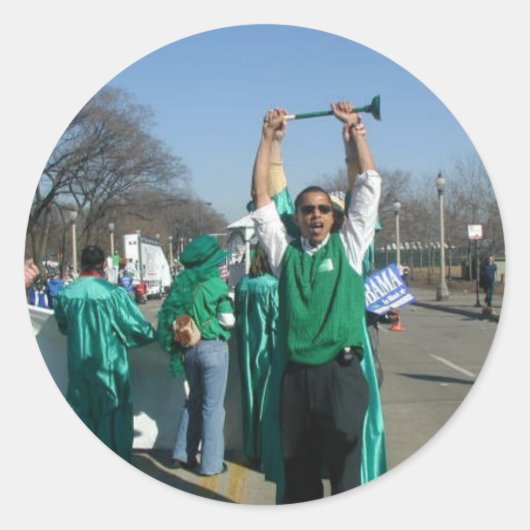 モウバマ(オバマ)は芝生のレンジャーたちと行進する ラウンドシール (正面)