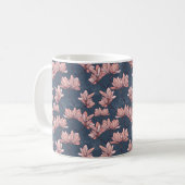 モクノキの花が美しく継ぎ目のない模様 コーヒーマグカップ (正面左)