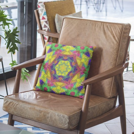 モザイクマンダラフラワーイエローブルーとグリーン クッション