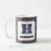 モザイクモノグラム金ゴールド星名イニシャル コーヒーマグカップ (左)