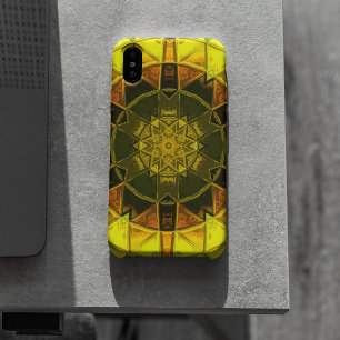 モザイク万華鏡のように千変万化するパターンフラワーイエローとグリーン iPhone 11 ケース