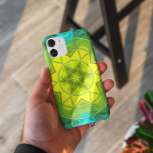 モザイク万華鏡のように千変万化するパターンフラワーイエローとブルー iPhone 11 ケース