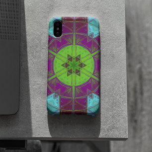 モザイク万華鏡のように千変万化するパターンフラワーグリーンパープルとブルー iPhone 11 ケース